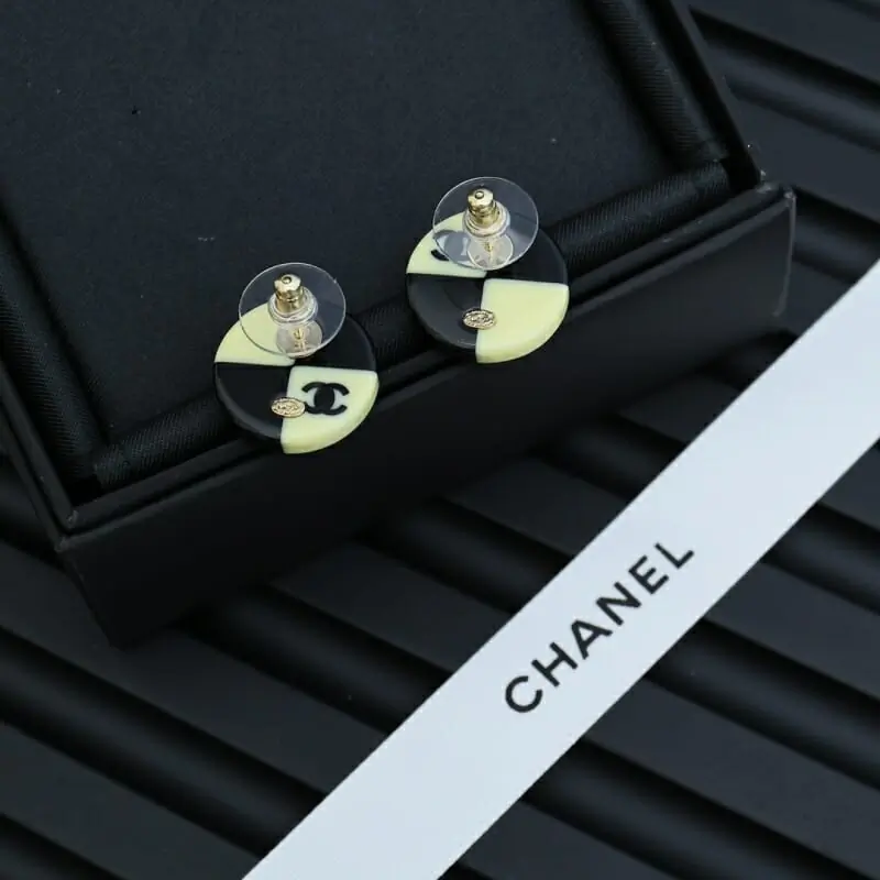 chanel boucles doreilles pour femme s_12517744